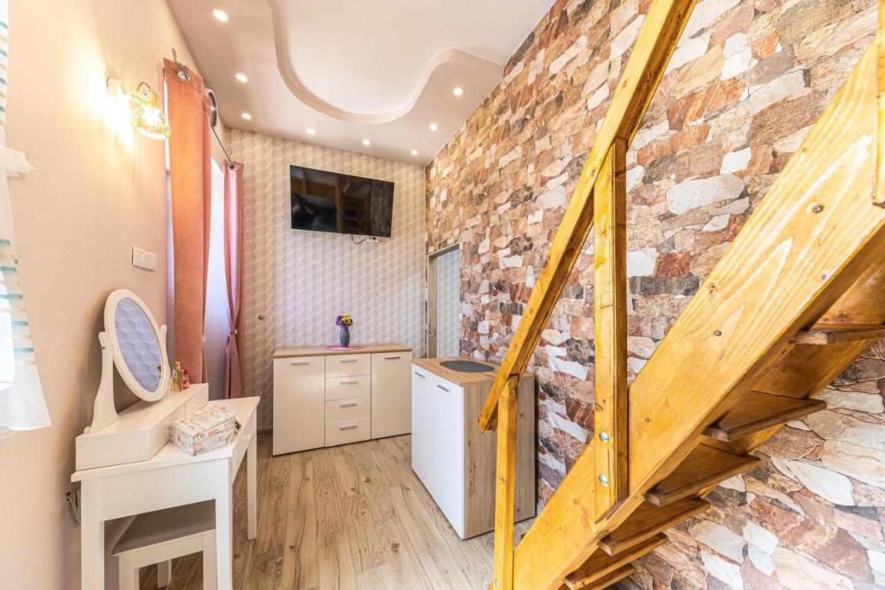 Apartments Keka Kaštela Εξωτερικό φωτογραφία